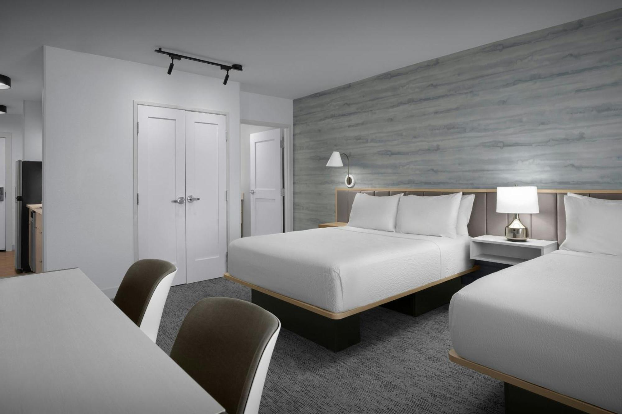 Towneplace Suites By Marriott Fort Myers Gulf Coast מראה חיצוני תמונה